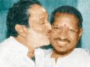 IR Ilaiyaraja Kissing Sivaji Ganesan Music Maestro Isanjaani
