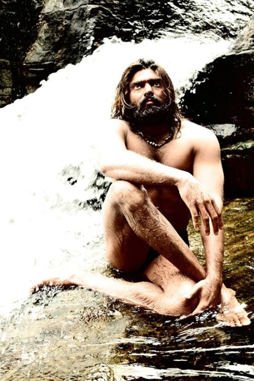 bala-arya-movies-cool-films-reviews-naan-kadavul-stills-005 bala-arya-movies-cool-films-reviews-naan-kadavul-stills-005