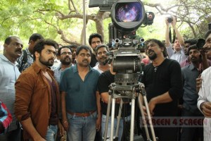 surya-lingusamy-Red_dragon_santosh_Sivan
